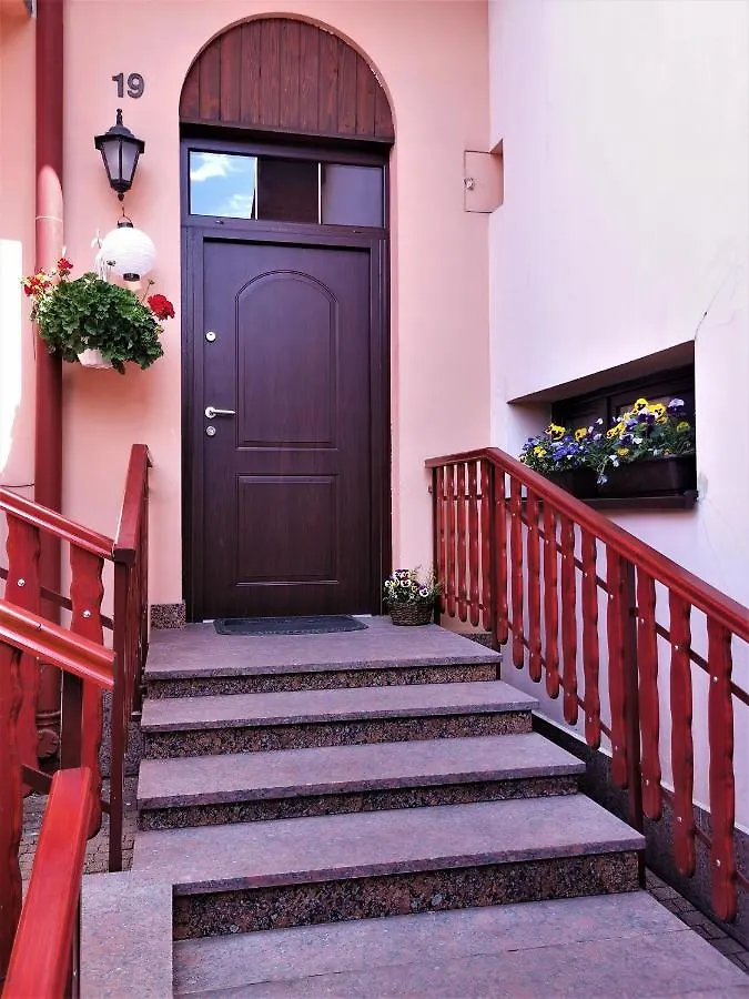 Bed and Breakfast Dom Pod Tujami Краков