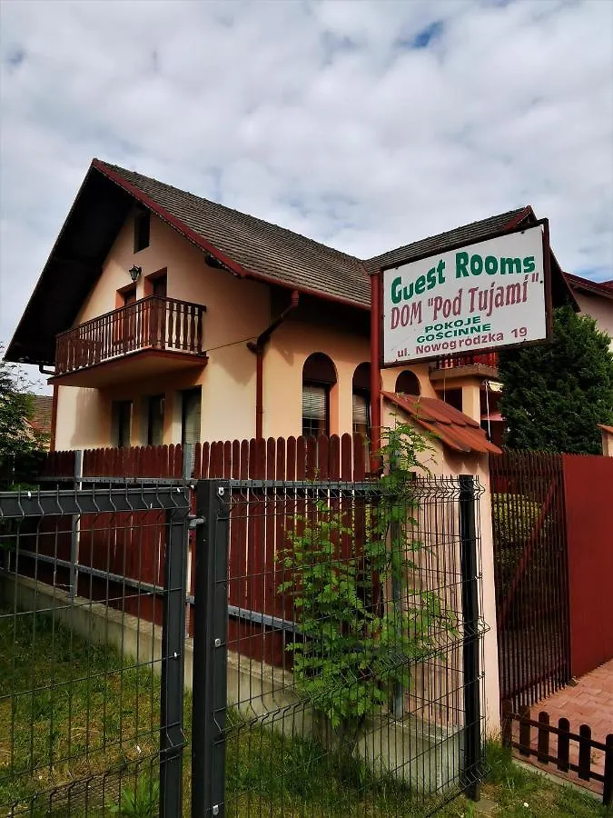Dom Pod Tujami Bed & Breakfast Krakow