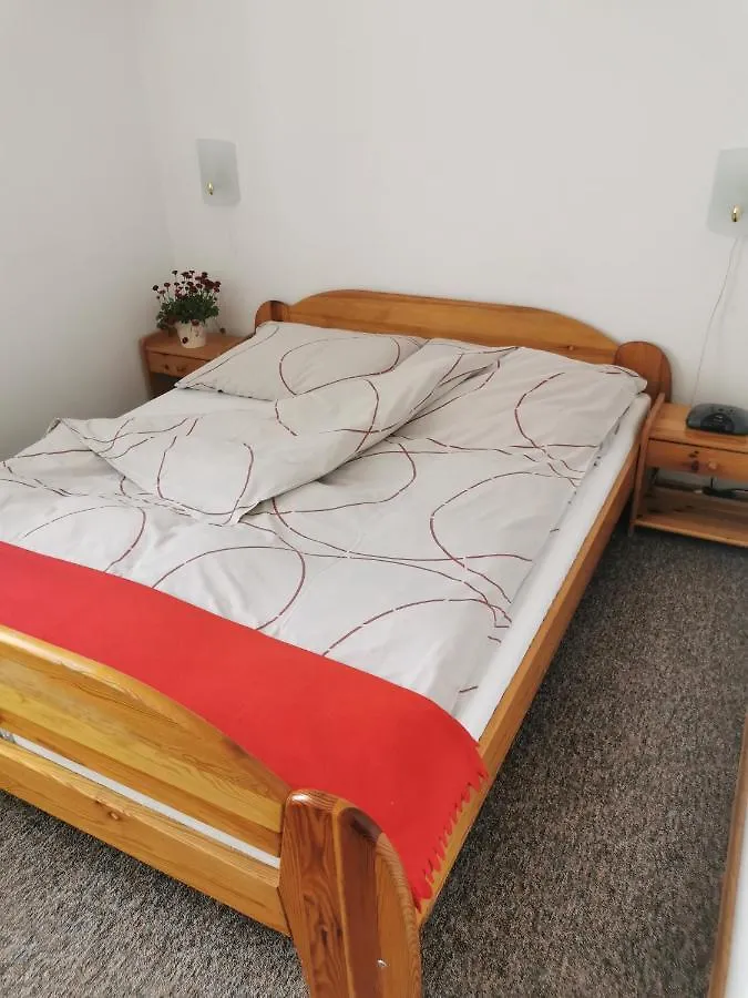 Dom Pod Tujami Bed & Breakfast Krakow Poland