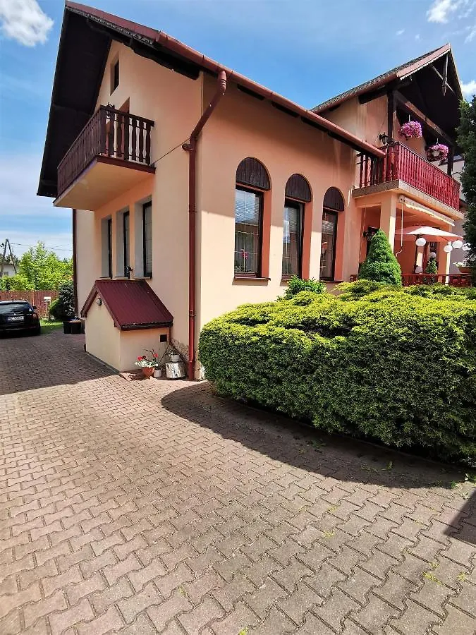 Dom Pod Tujami Bed & Breakfast Krakow
