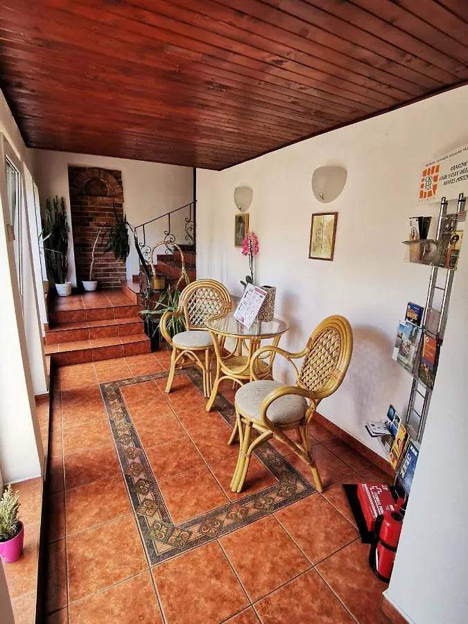 Dom Pod Tujami Bed & Breakfast Krakow